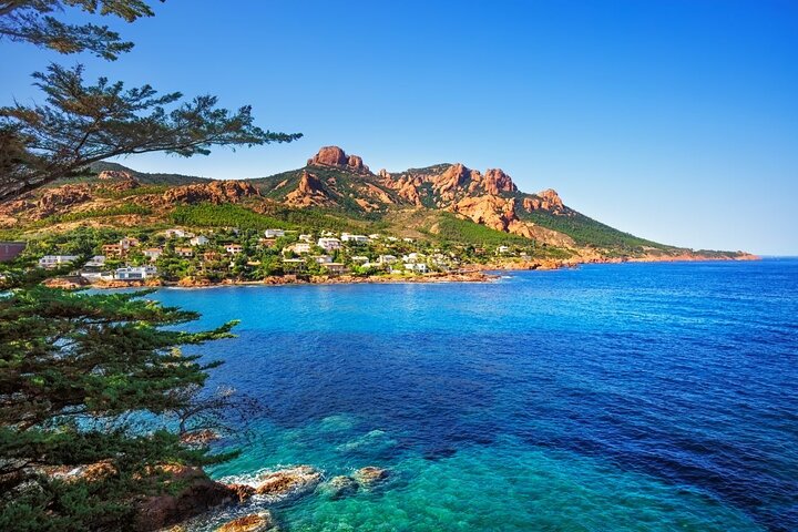 St Tropez and Port Grimaud Full Day Sightseeing Tour