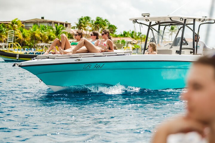 Marine Park - Private Boat charter with LOCAL Captain/ Guide