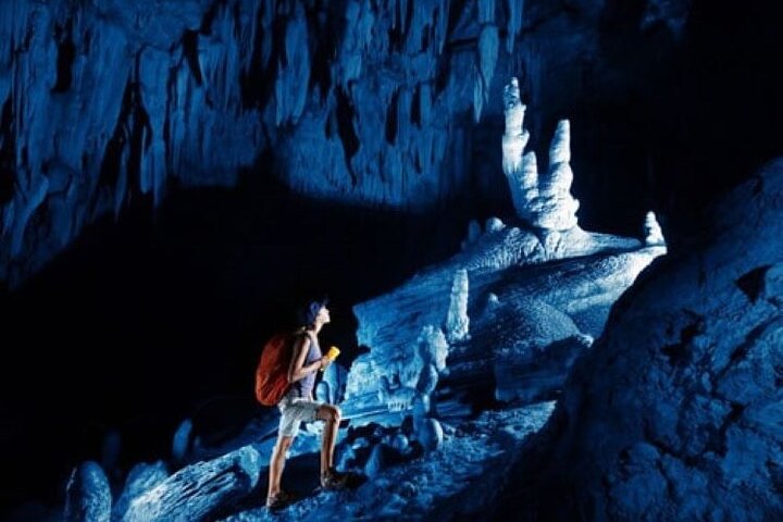 16 Lines Zipline, Cave and Mud Spa Combo Tour with Lunch in Fiji