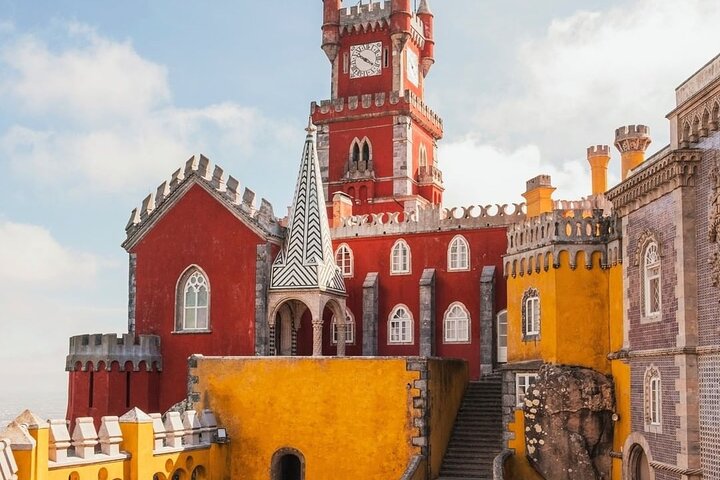 Sintra Private Tour with Tickets: Pena Palace & Moorish Castle