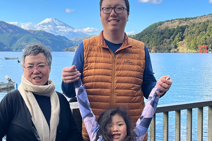 Hakone Customized Private Tour in 1 Day with Licensed Guide