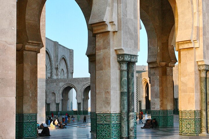 Casablanca Half-day Guided Tour with Hassan II mosque ticket