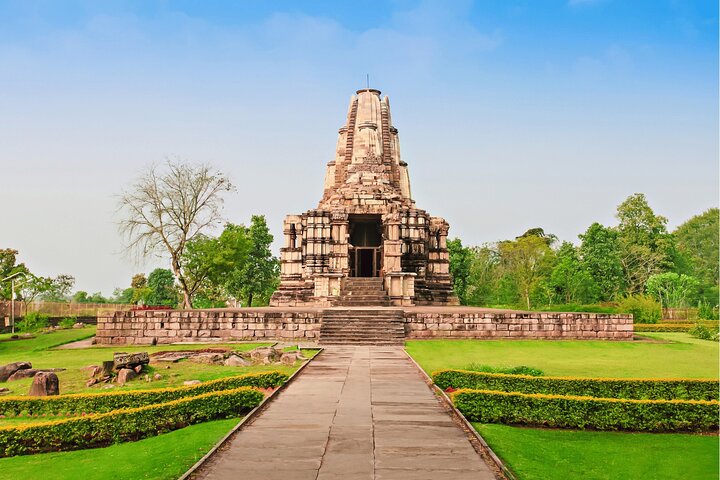 Best of Khajuraho (Guided Halfday Sightseeing Tour by Car)