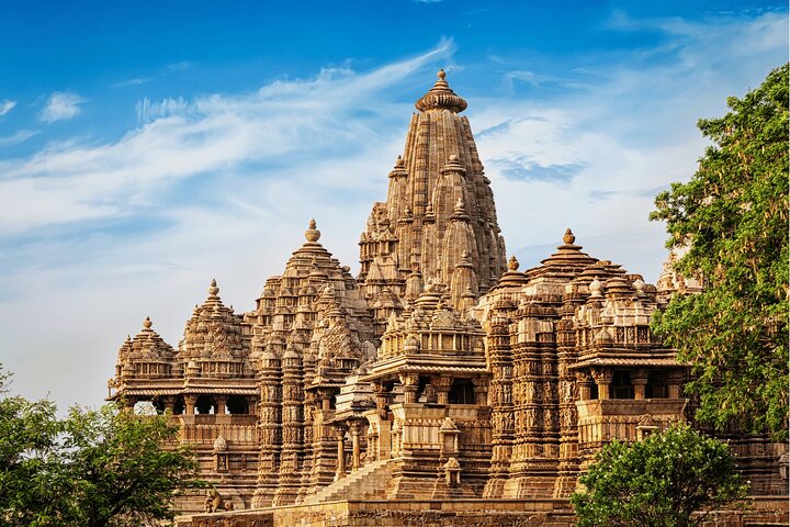 Best of Khajuraho (Guided Halfday Sightseeing Tour by Car)