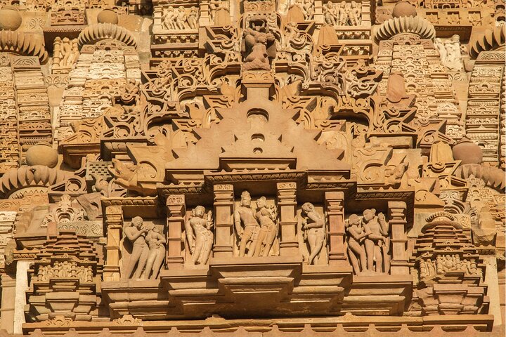 Best of Khajuraho (Guided Halfday Sightseeing Tour by Car)