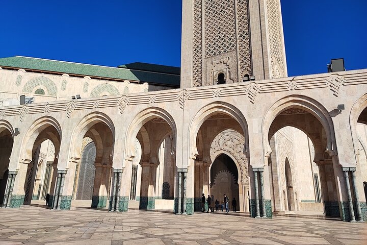 Casablanca Half-day Guided Tour with Hassan II mosque ticket