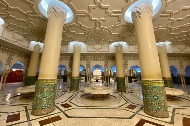 Casablanca Half-day Guided Tour with Hassan II mosque ticket