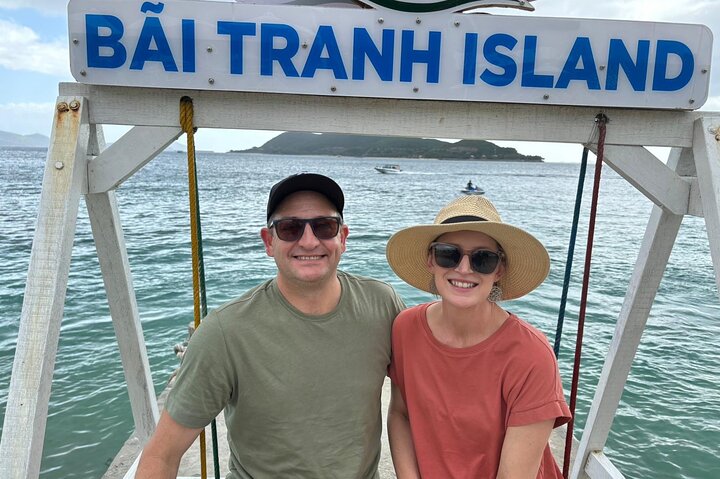 Nha Trang: Hon Mieu and Hon Tam Island Tour with Lunch