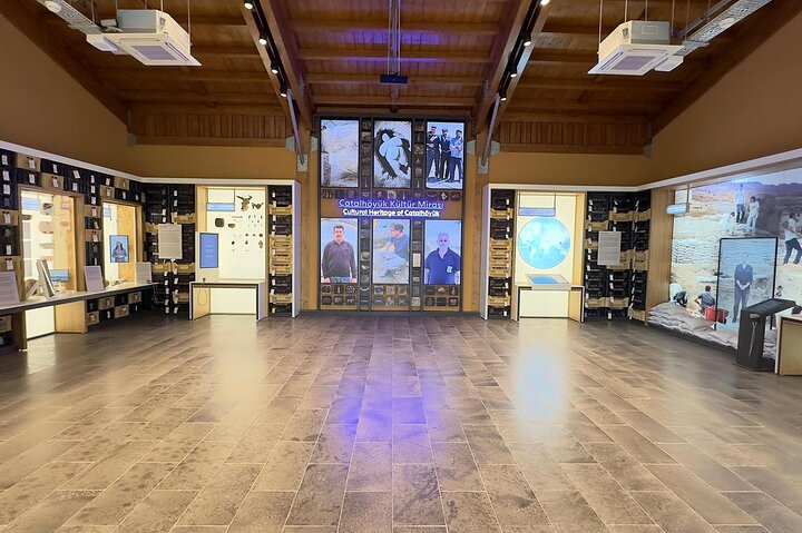 Çatalhöyük Archaeological Excavation Site and Virtual Museum