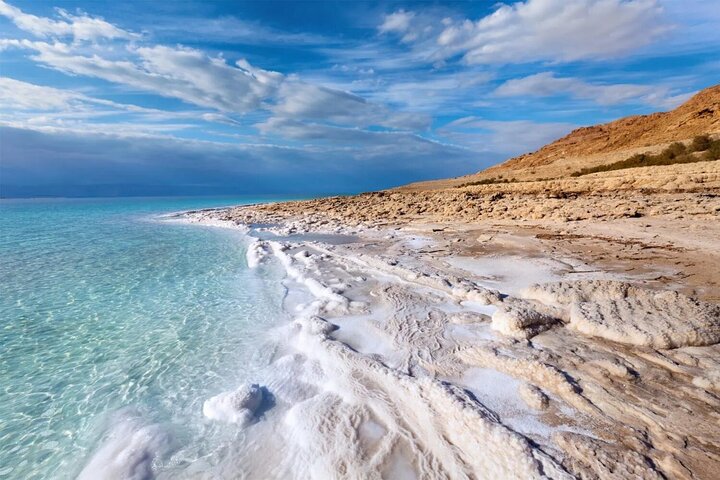 Jerash and Dead Sea with Resort Access & Lunch