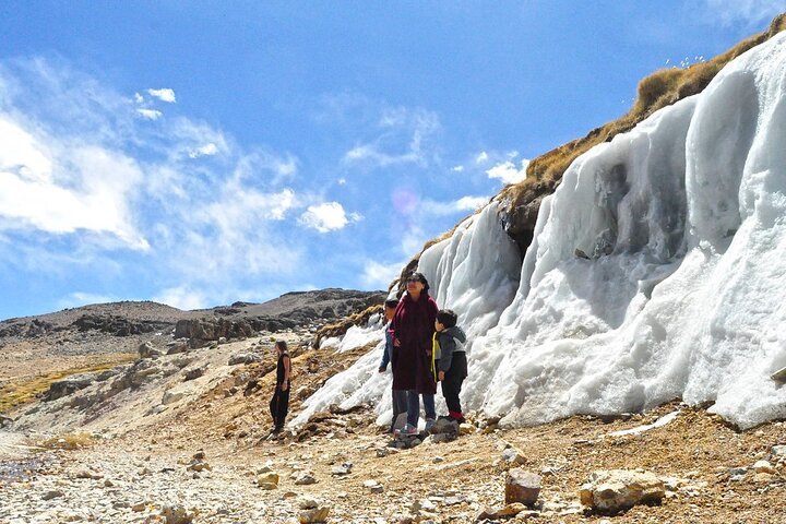 Colca Canyon 2 days from Arequipa with final transfer to Puno