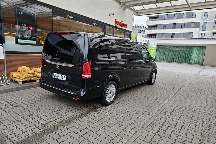 Private Transfer From Vienna Airport To Vienna Hotels