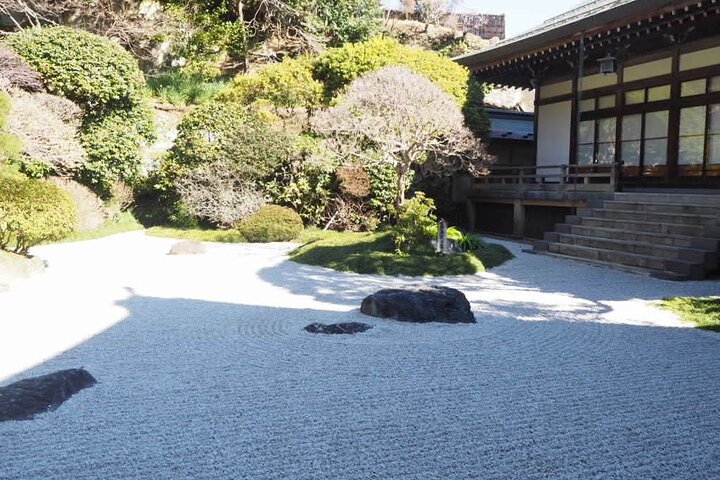 Day Trip Kamakura from Tokyo with National Licensed Guide