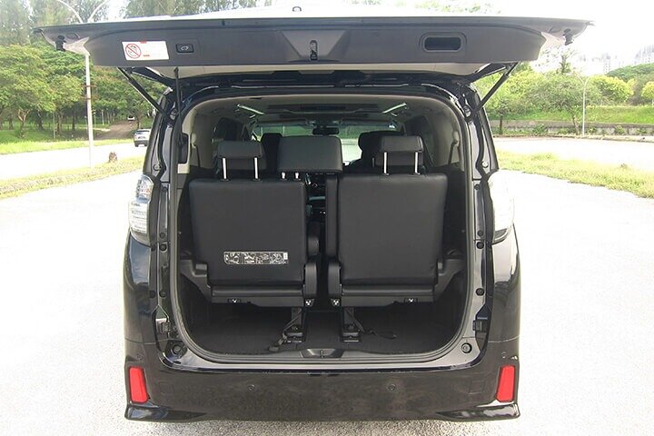 Arrival by Private Minivan from Kansai Airport KIX to Osaka City