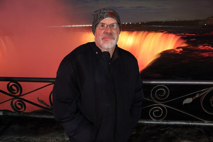 Niagara Falls Canada Walking Tour With Boat Cruise