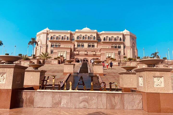 Abu Dhabi Half Day City Tour Sharing Experience