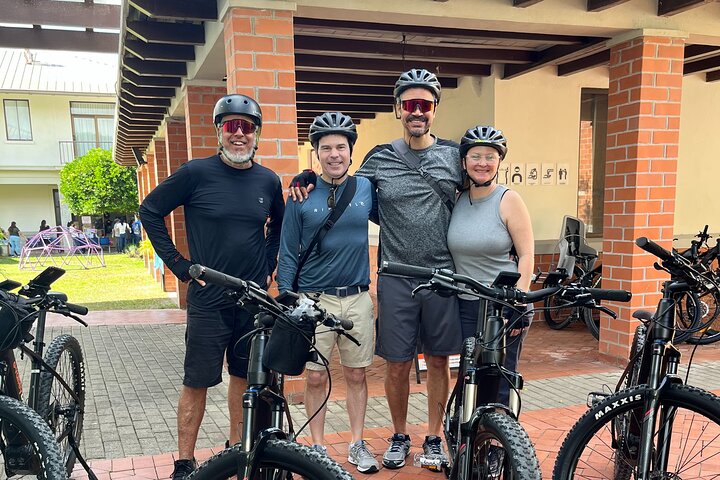 Private Off-Road E-Bike Adventure (all levels)