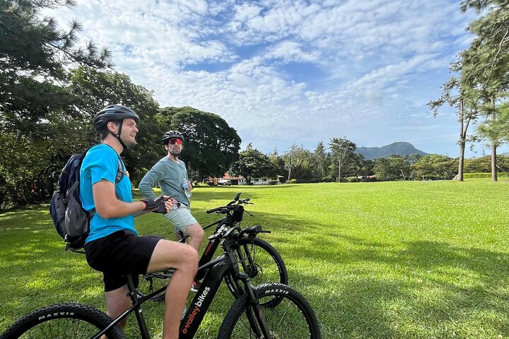 Private Off-Road E-Bike Adventure (all levels)