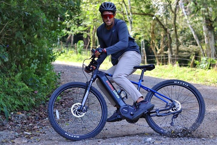 Private Off-Road E-Bike Adventure (all levels)