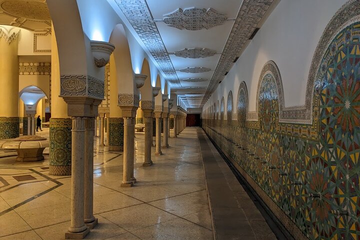 Private Guided Tour of Casablanca Including Mosque Entrance
