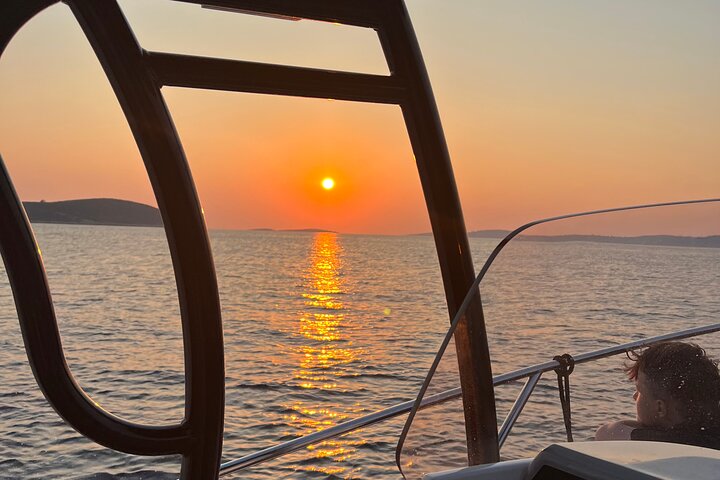 Half Day Speedboat Tour to Three Islands from Trogir