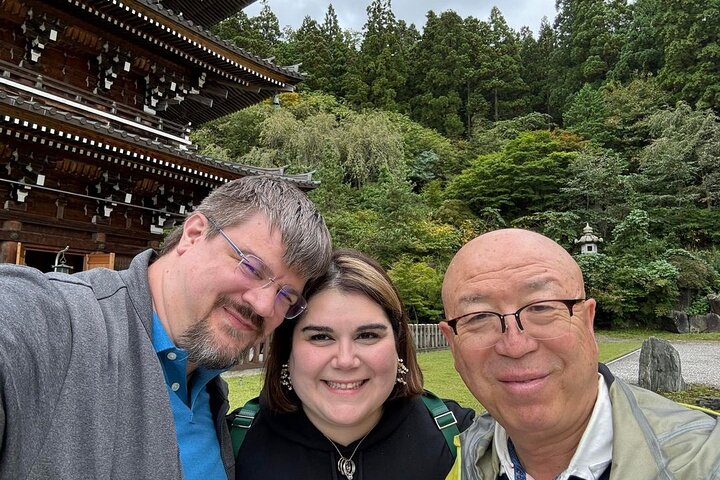 Hirosaki Customized Half-Day Tour with Licensed Local Guide