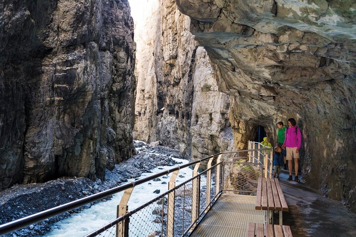 Glacier Canyon Grindelwald