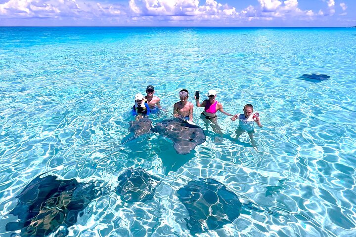 Cayman Private Luxury Charters - Stingray City, Snorkel, & More