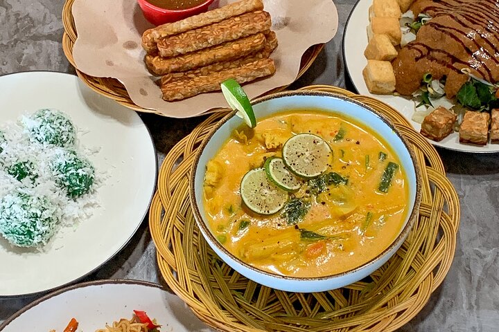 Learn to cook Indonesian food at Gili Cooking Classes Trawangan