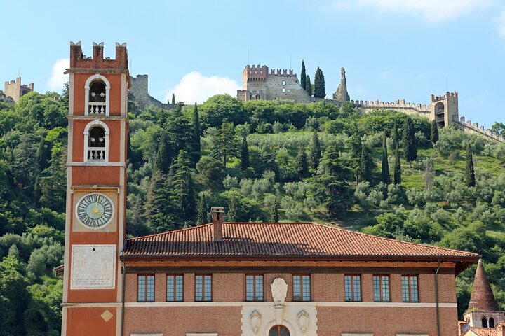 Vicenza City Highlights Private Walking Tour with Local Guide