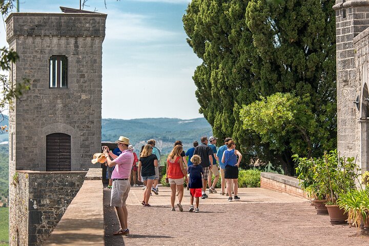 Bagnoregio & Orvieto Day Trip from Rome with Wine Tasting & Lunch