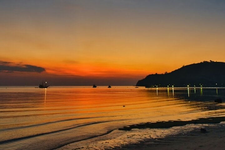 Flying Fox Island Sunset Cruise Private Boat Charter Labuan Bajo