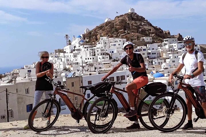Ios Culture & Flavor E-Bike Tour: Chora & Diaseli