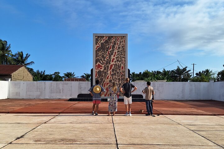 Private Full-Day Cultural Tour in Cotonou Ganvie and Ouidah