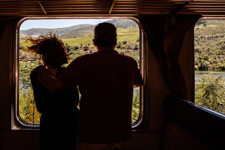 Porto - Douro Valley: Boat, Train, Wine Tasting & Lunch Included