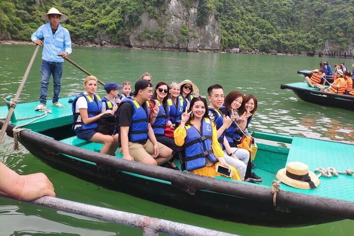 Ha Long Bay Cruise Day Tour - best selling: Kayaking, Swimming, hiking & Lunch