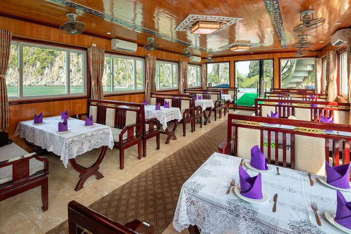 Ha Long Bay Cruise Day Tour - best selling: Kayaking, Swimming, hiking & Lunch