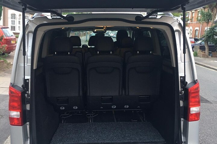 One Way Taxi Transfer from Gatwick Airport to London