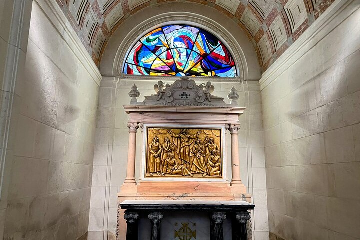 Fátima Private Tour: Shrine, Sacred Way & Shepherds’ Hometown