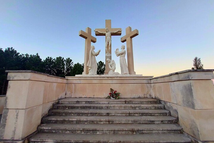 Fátima Private Tour: Shrine, Sacred Way & Shepherds’ Hometown