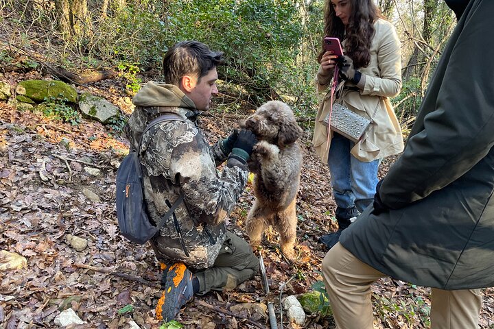 Truffle Hunting in Chianti, pasta class and lunch