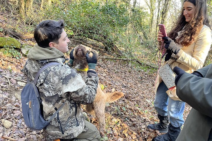 Truffle Hunting in Chianti, pasta class and lunch