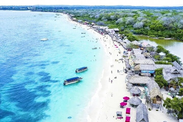 5. Transportation to AVIARIO and PLAYA BLANCA Private