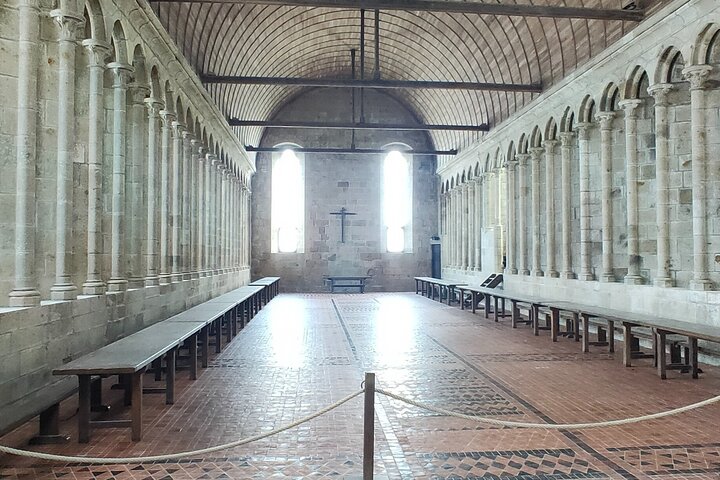 Mont-St-Michel: Private Walking Tour "Abbey Ticket Included"