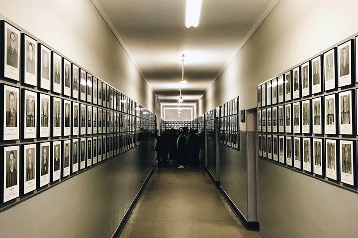 Krakow to Auschwitz Birkenau Guided Tour with Transfer and Ticket