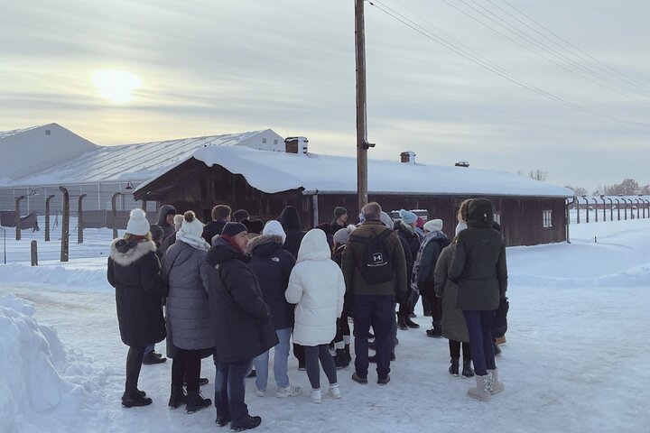 Krakow to Auschwitz Birkenau Guided Tour with Transfer and Ticket