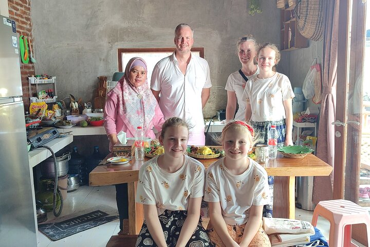 Yogyakarta Cooking Class and Market Tour