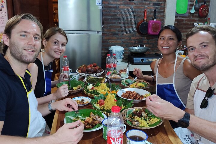 Yogyakarta Cooking Class and Market Tour