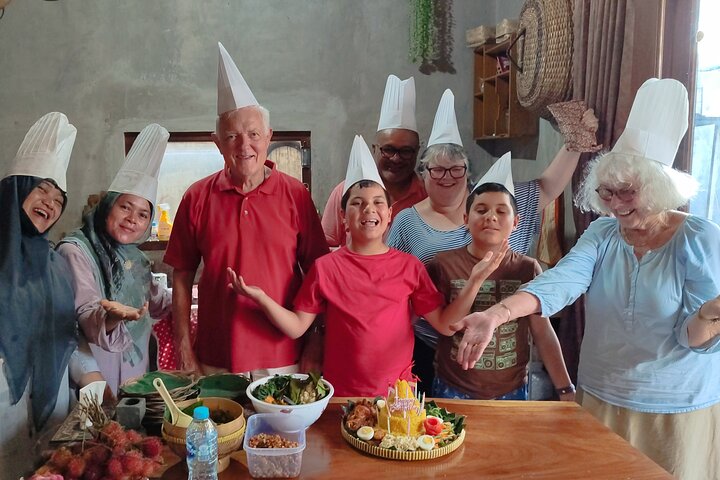Yogyakarta Cooking Class and Market Tour