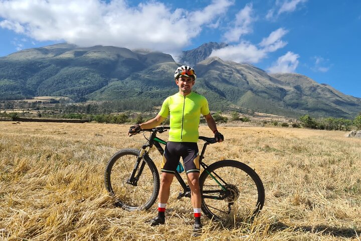Otavalo and its surroundings by bike